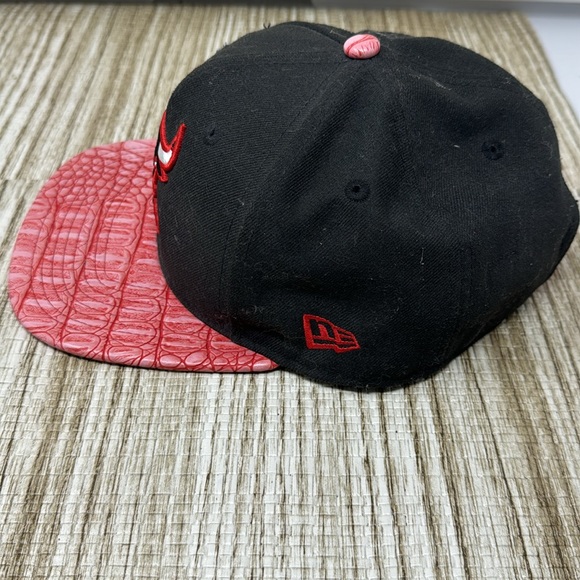 Chicago Bulls Hat - Picture 4 of 9